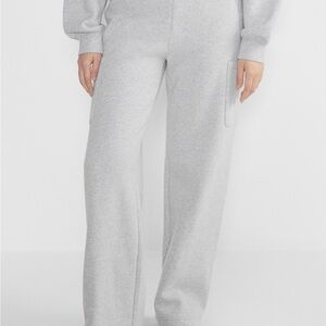 Aritzia TNA Perfect Wide Leg Sweatpants in Heather Cloud White (L)